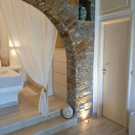 Sea Garden - Loutra Kythnos * Ioulis